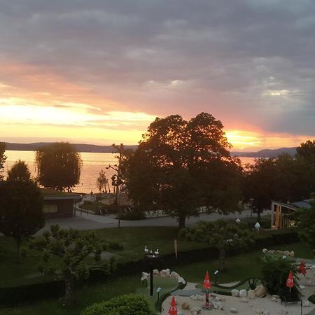 Ferienwohnung Und Pension Antje Ekert Uhldingen-Mühlhofen Екстериор снимка